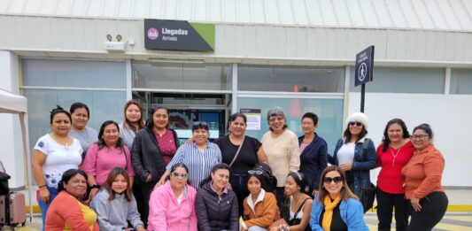 Grupo de lideresas y equipo técnico viajan a Lima para encuentro interregional