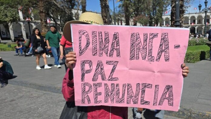 Manifestaciones en Arequipa durante mensaje de Dina Boluarte por Fiestas Patrias