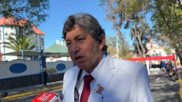 Arequipa: gerente de Salud defiende ampliación de horario de centro de Salud, a pesar de deficiencias