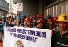 Arequipa: trabajadores acusan a mina de Condesuyos de tercerizar servicios para reducir derechos laborales