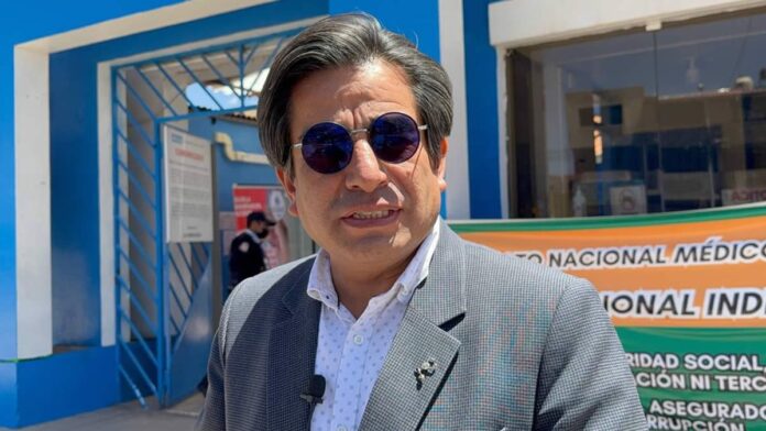 Médicos de EsSalud Puno mantienen huelga indefinida y denuncian intimidación