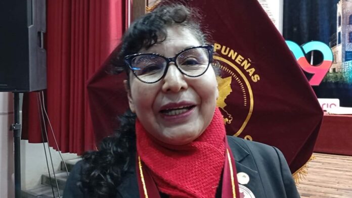 Juliaca: Mujeres puneñas cuestionan representación de Dina Boluarte en la política peruana