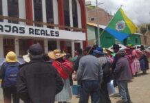 Puno: Chucuito firma acuerdo tras protesta por contaminación de río