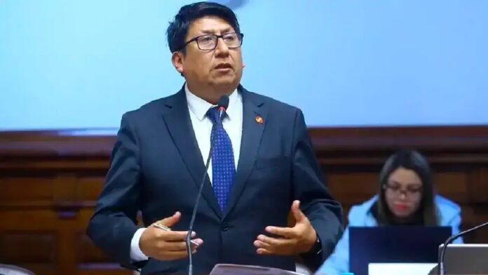 Moción multipartidaria busca censurar a Waldemar Cerrón por polémica conducción en Comisión Permanente