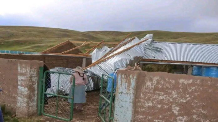 Fuertes vientos causan daños en capilla del Cementerio General y viviendas del distrito de Ajoyani