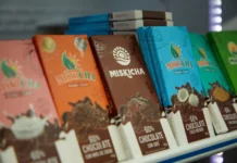 Vraem exporta 2000 barras de chocolate bitter al mercado italiano