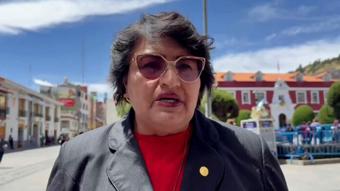 Puno: Vicegobernadora responde a protesta boliviana por Candelaria