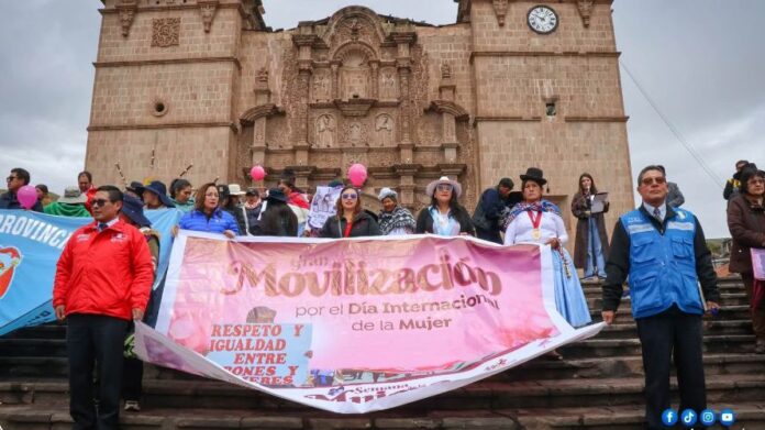 Puno reporta cerca de 5.000 casos de violencia contra la mujer y colectivos marchan por el 8 de marzo