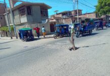 Vecinos colocan ‘yunce’ en plena Av. Grau para alertar sobre peligroso forado olvidado por las autoridades