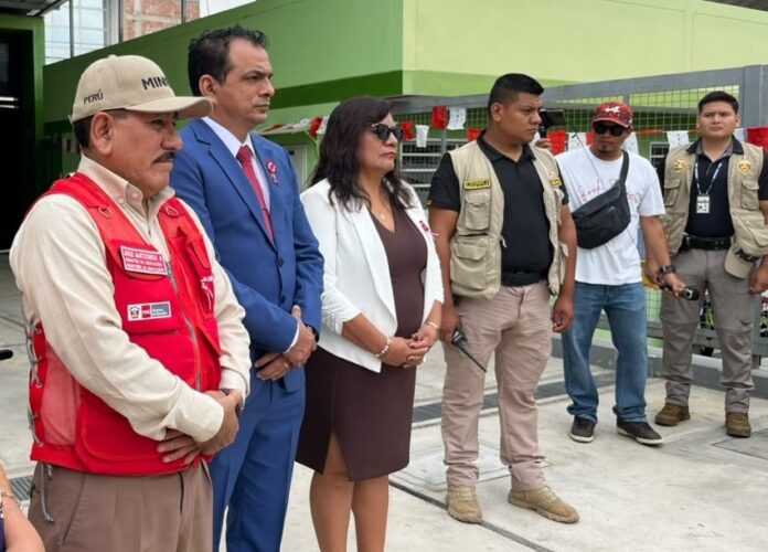 MINISTRO DE EDUCACIÓN LLEGA A PIURA