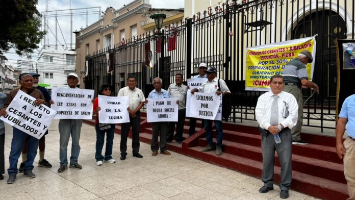 Maestros jubilados y cesantes anuncian protesta nacional para el martes 20 de agosto Maestros jubilados y cesantes anuncian protesta nacional para el martes 20 de agosto