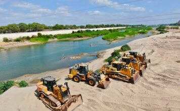 Autoridades plantean habilitar un canal guía en el río Piura ante falta de maquinaria