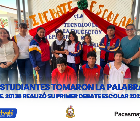 Estudiantes de la I.E. N.° 20138 participando de debate escolar